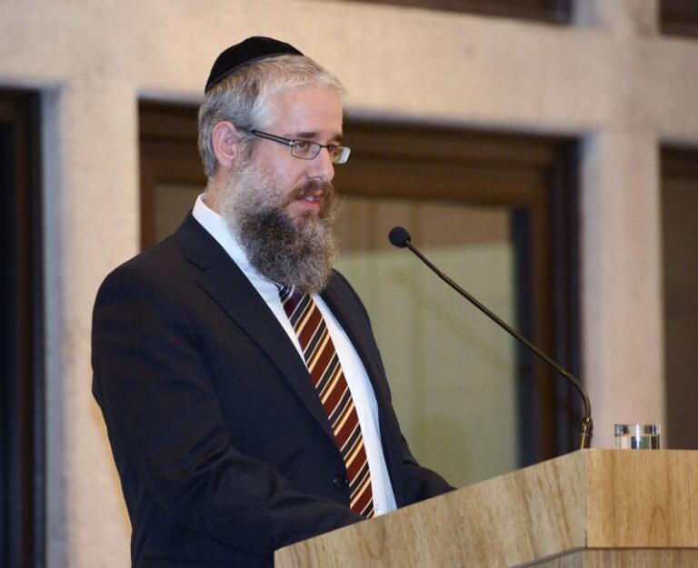עושים טוב: זלמי ביסטריצקי מנכ"ל חסדי לב