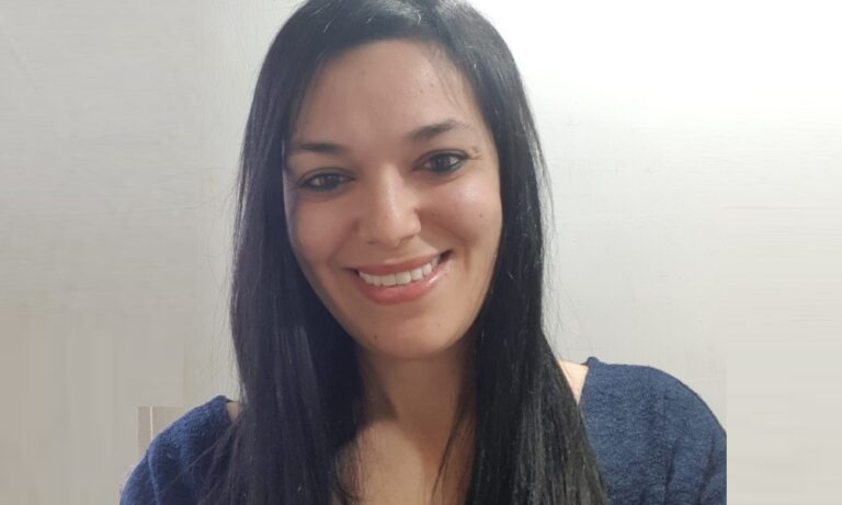 הכירו את מרינה מור מנהלת השיווק של תאטרון הסמטה יפו