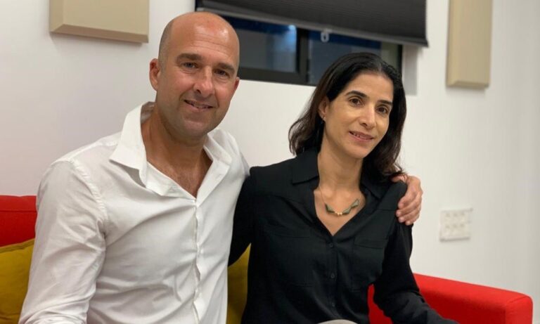 פודקסט קהילת השיווק: הילה אושינסקי מנהלת השיווק של קפה לנדוור