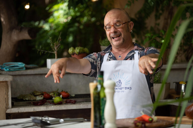 מהשכונה לבריכה: קובי אוז יוביל את הקמפיין החדש של ארגון מגדלי הדגים בישראל | #שירסומת