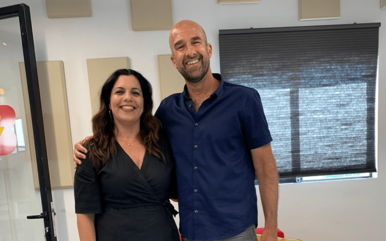 פרק 110 בפודקסט השיווק: גלי אורון בן חיים סמנכ״לית שיווק ומכירות קבוצת חמת