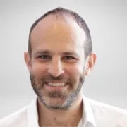 הכירו את גלעד רבינר, מנהל שיווק ומכירות, פארק עתידים תל אביב