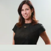הכירו את רוני קרני מנהלת השיווק אמריקן אקספרס