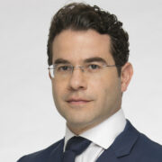 "חברה ממשלתית שיוצרת שיח ערכי בארוחת שישי זה לחלוטין לא מובן מאליו"