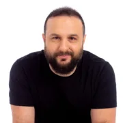 הכירו את ינאי סלע, CMO בחברת Bright Data