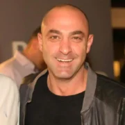 גיא בסר, קבוצת בלוסטון