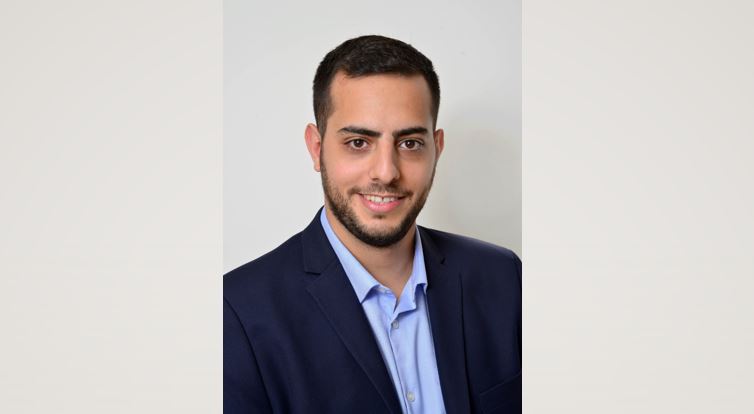 יוני בראל. סמנכ"ל השיווק והמכירות בחברת אזורים
