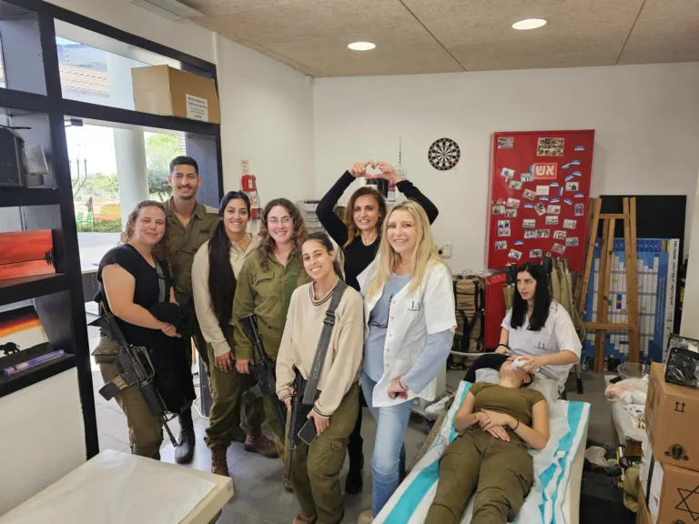 יופי של לוחמות: לוחמות פל״מר 8 באתנחתת יופי