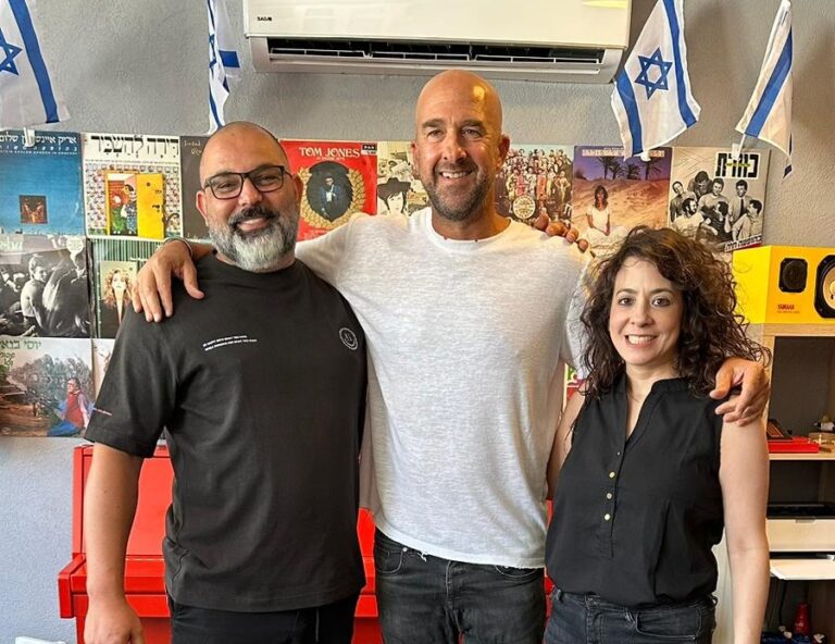 פרק 314 בפודקאסט השיווק: מירי רוזמן מנהלת סטודיו Aman Digital מקבוצת Aman ואבי עוז מנכ"ל Moxie מקבוצת Aman