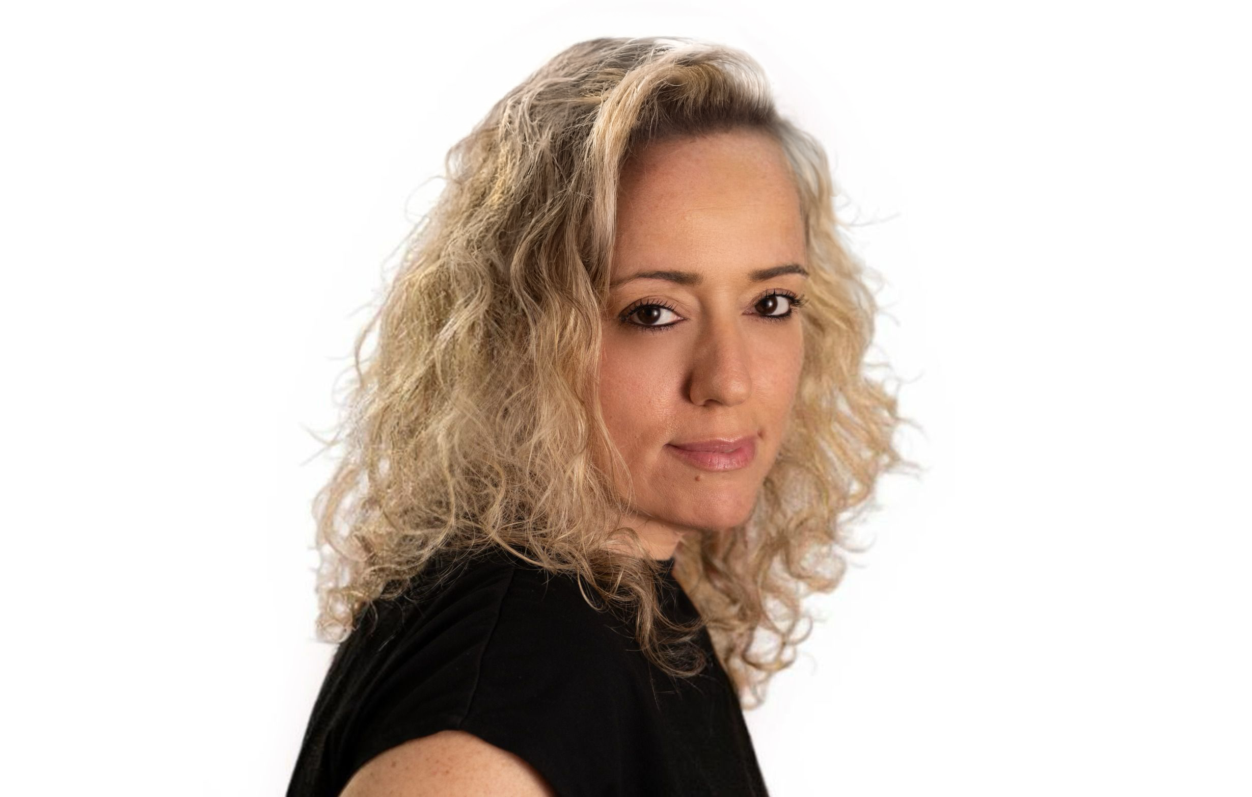 איריס קנטל, VP of TV Media Sales של קשת 12, מסיימת את תפקידה