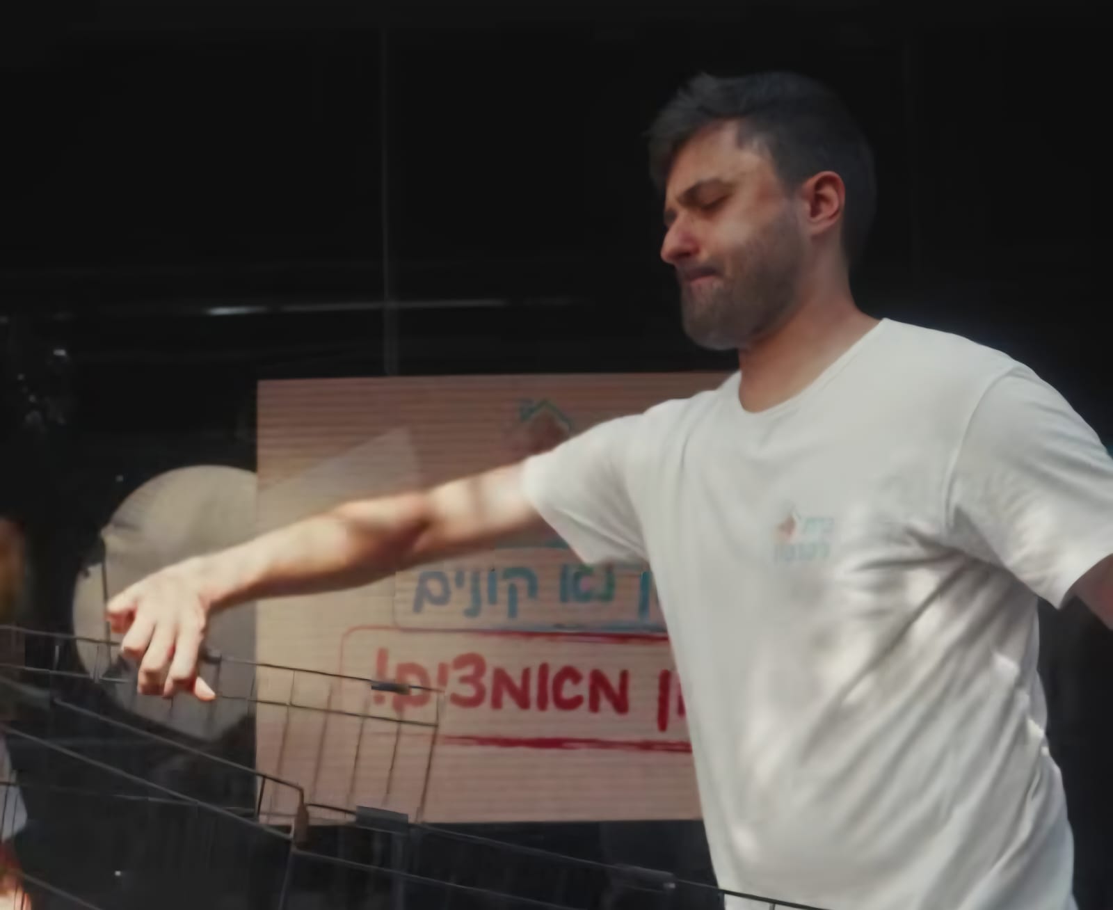 עטרה בילר מנתחת: קרטון לא קונים קרטון מאמצים אמפמ